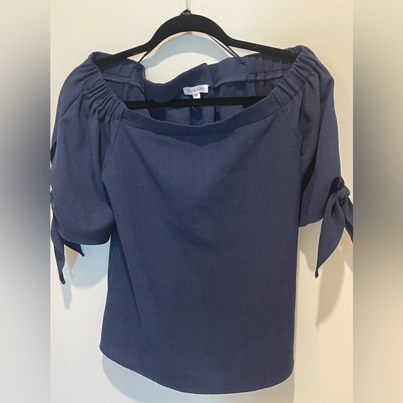 Olivia Gray - Navy Off the Shoulder - Picture 5 of 5